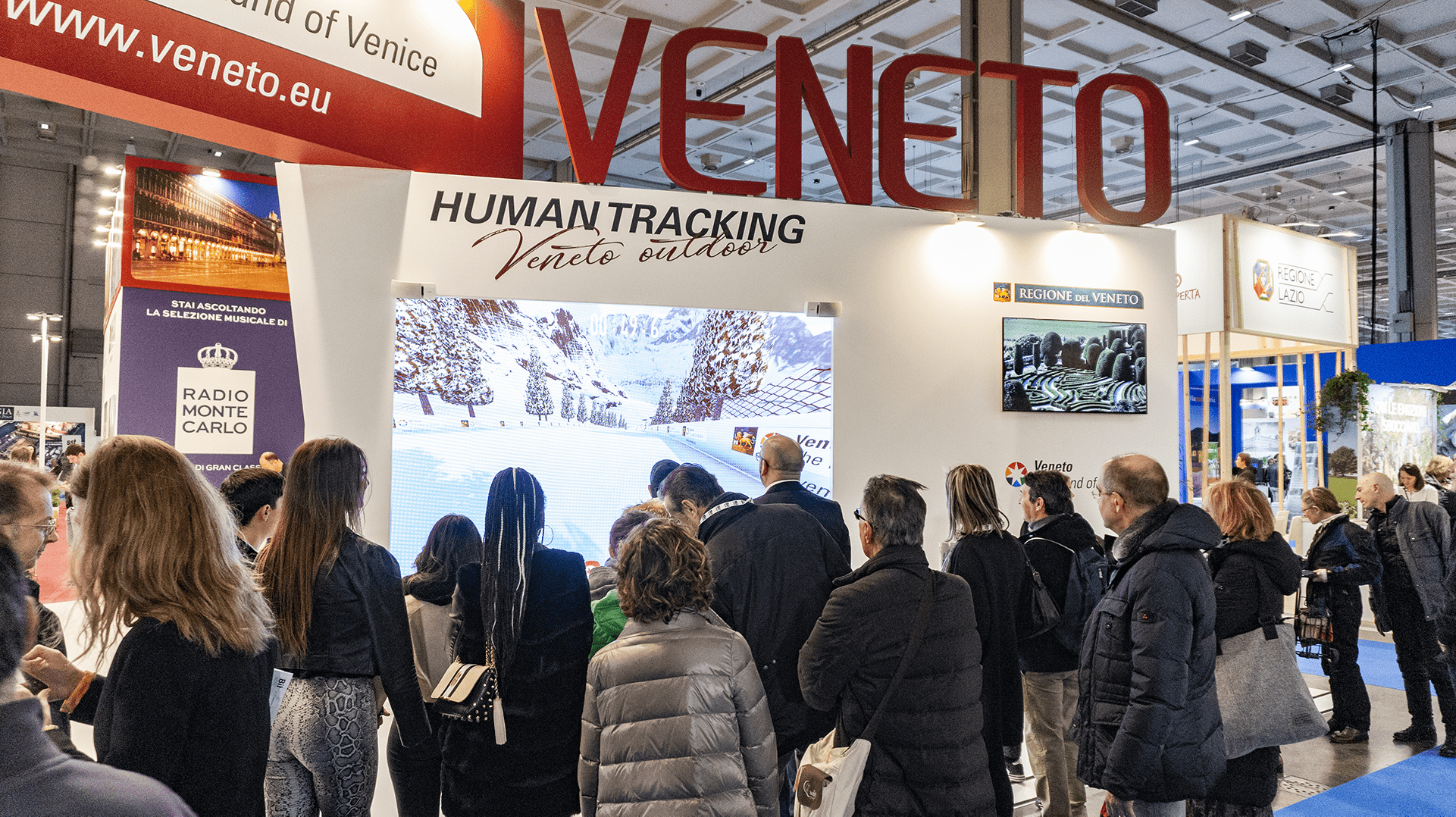 DSC01138 stand regione veneto con human tracking